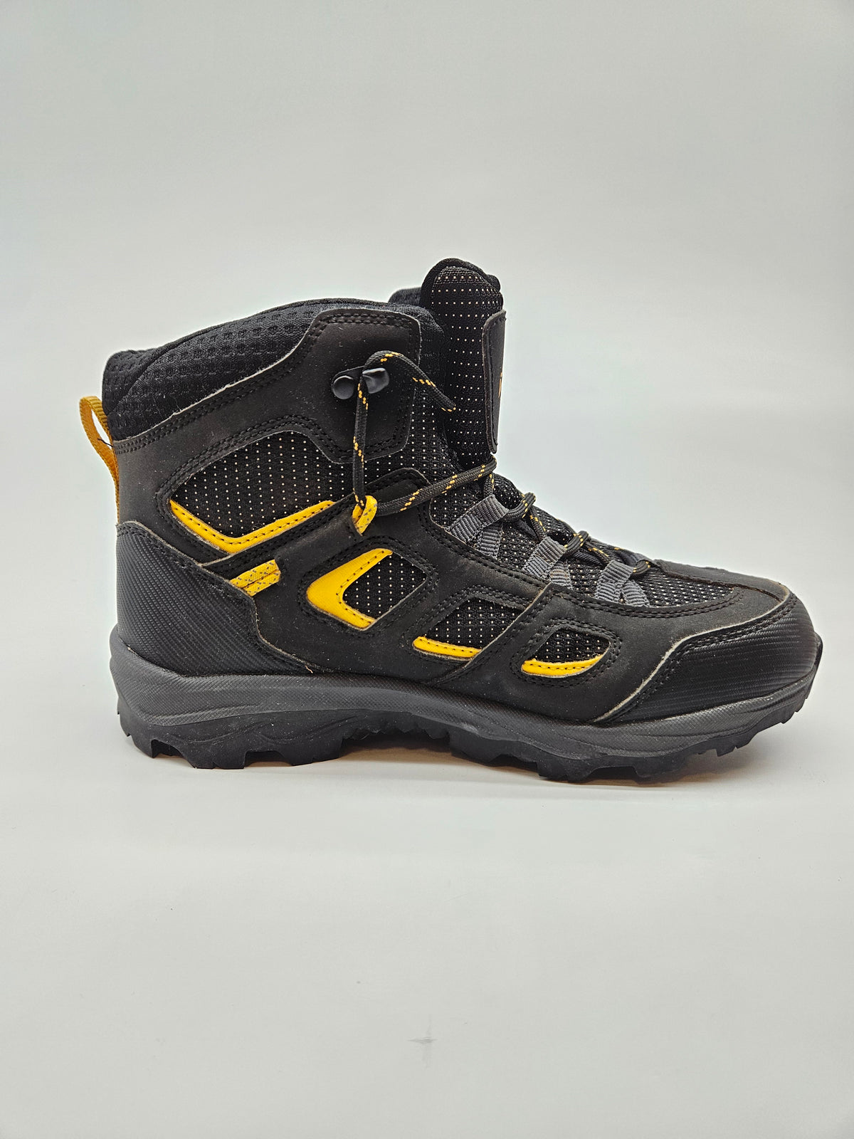 JACK WOLFSKIN ORIGINAL VODOOTPORNI CIZMI BR 36