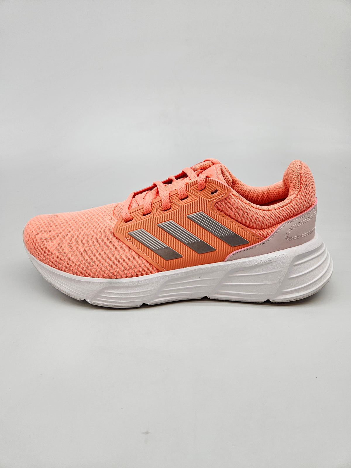 ADIDAS NOVI ORIGINAL PATIKI BR 43