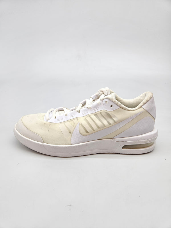 NIKE NOVI ORIGINAL PATIKI BR 38