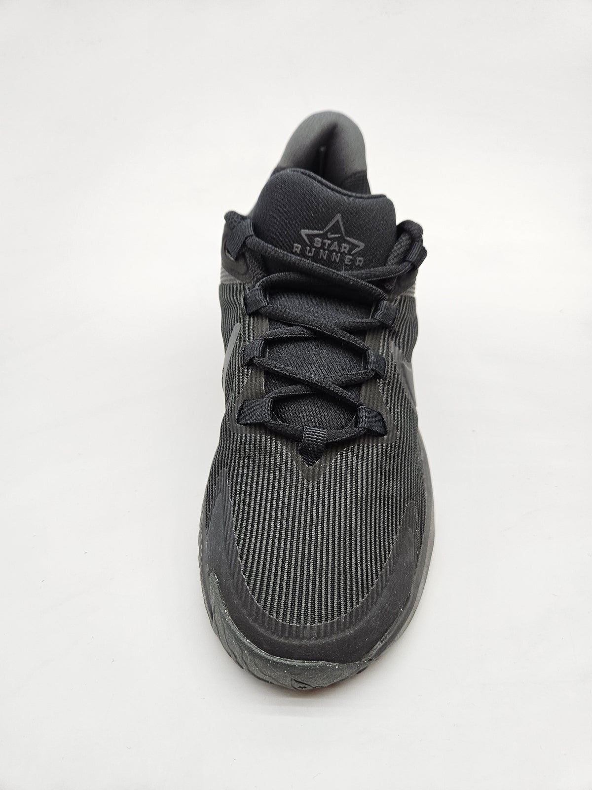 NIKE NOVI ORIGINAL PATIKI BR 37.5