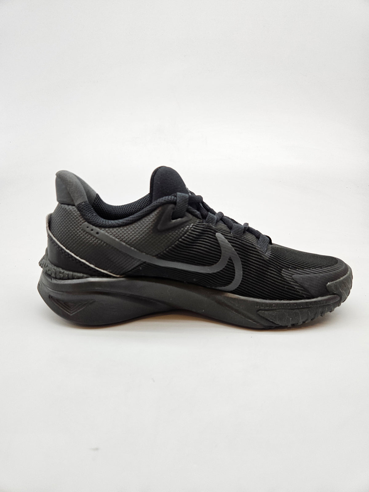 NIKE NOVI ORIGINAL PATIKI BR 37.5