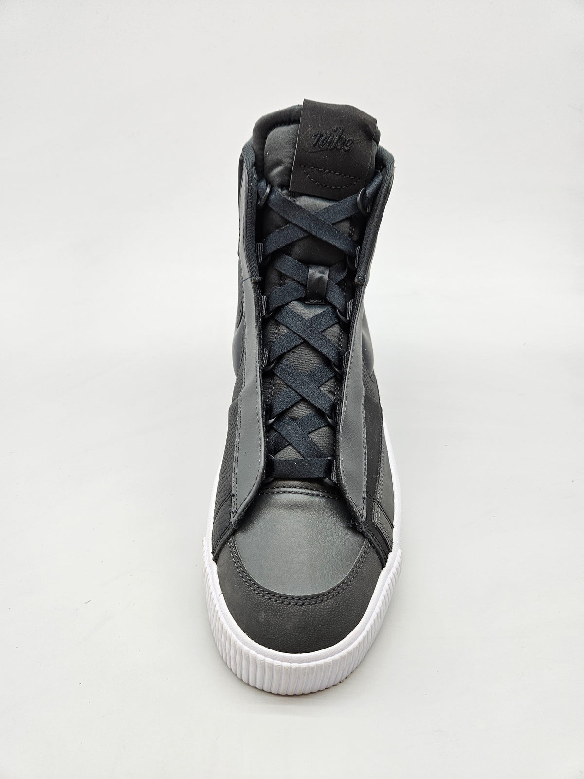 NIKE NOVI ORIGINAL PATIKI BR 40.5