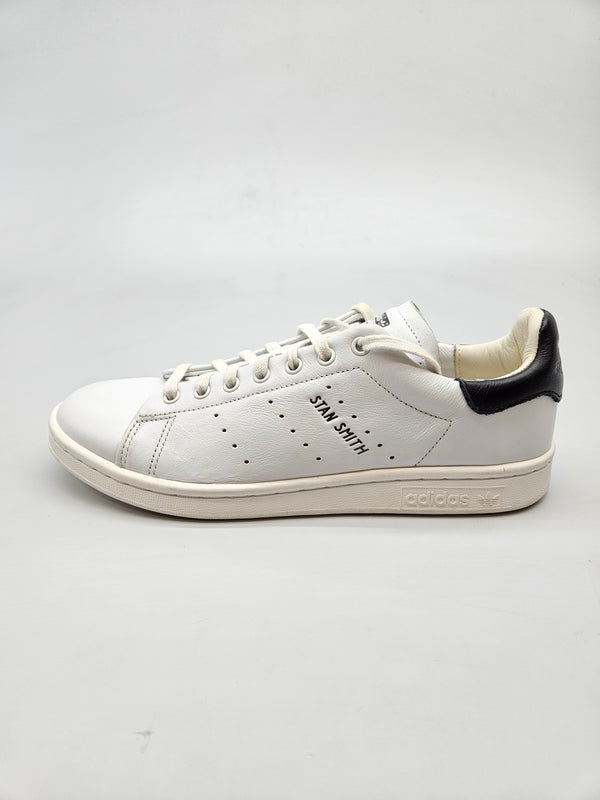 ADIDAS NOVI ORIGINAL PATIKI BR 39