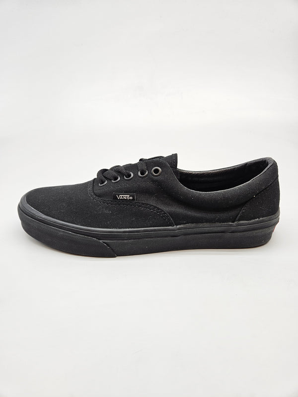 VANS NOVI ORIGINAL PATIKI BR 40.5