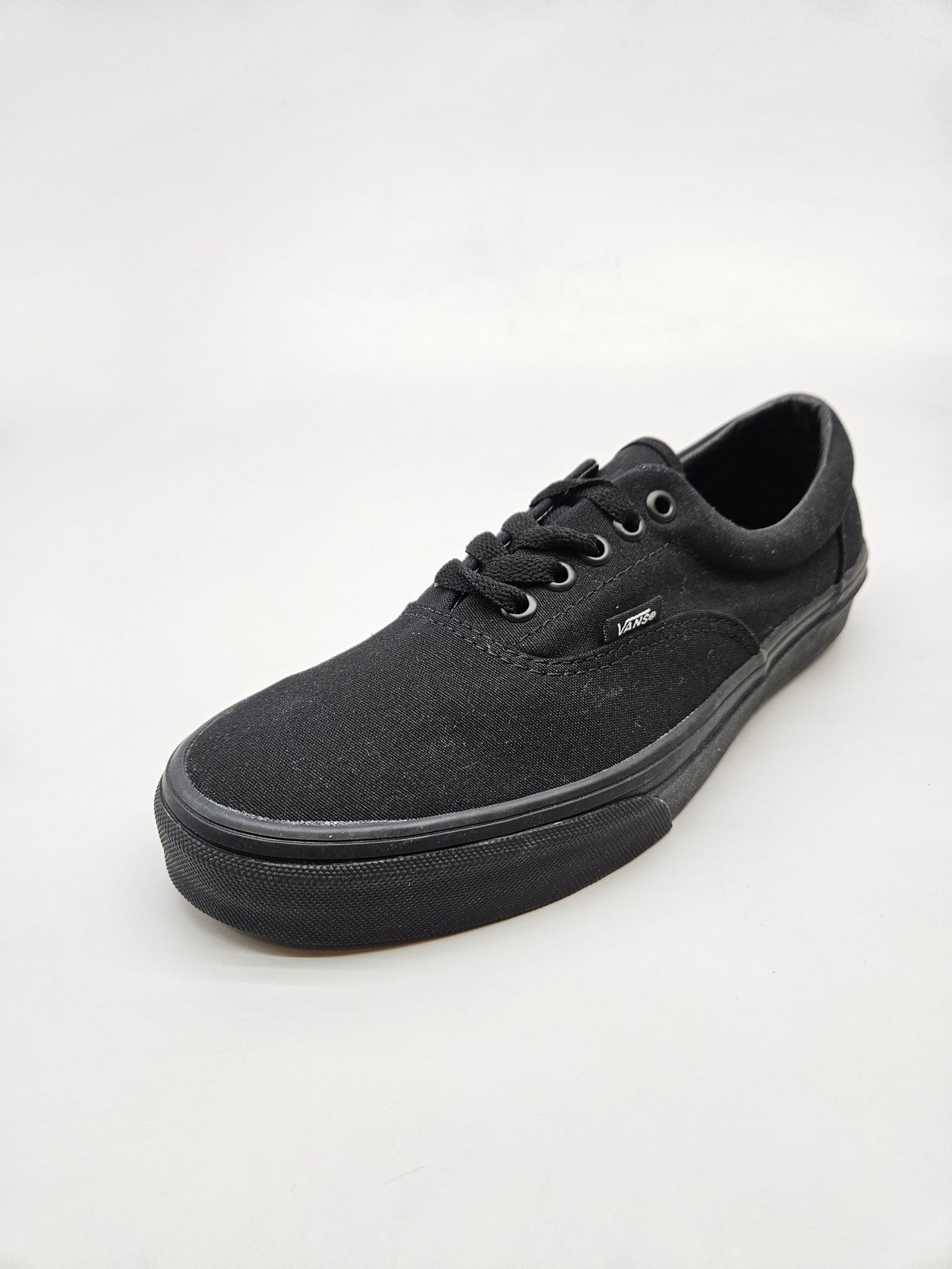 VANS NOVI ORIGINAL PATIKI BR 40.5
