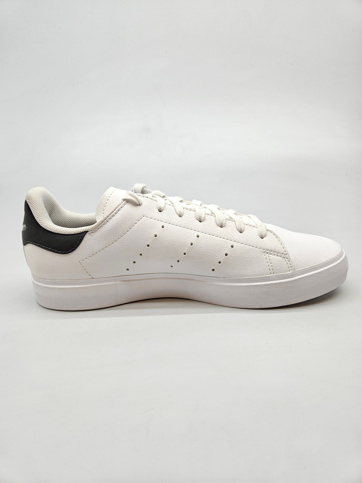 ADIDAS NOVI ORIGINAL PATIKI BR 38.5