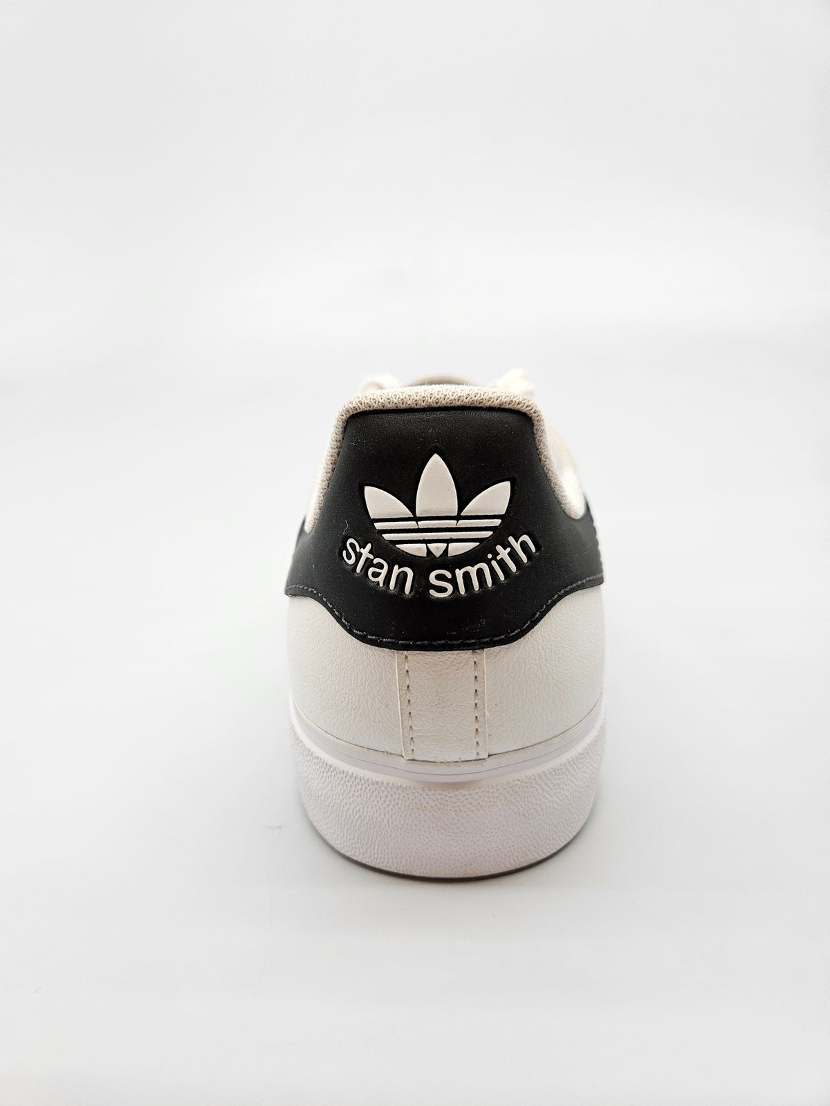 ADIDAS NOVI ORIGINAL PATIKI BR 38.5