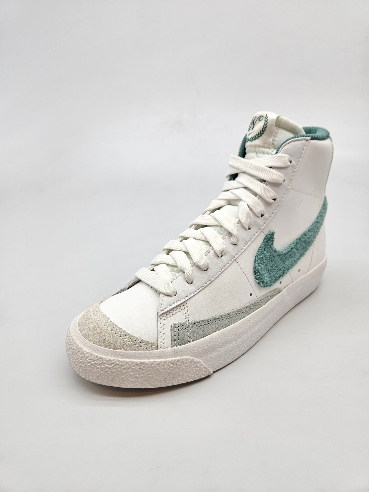 NIKE NOVI ORIGINAL PATIKI BR 35.5