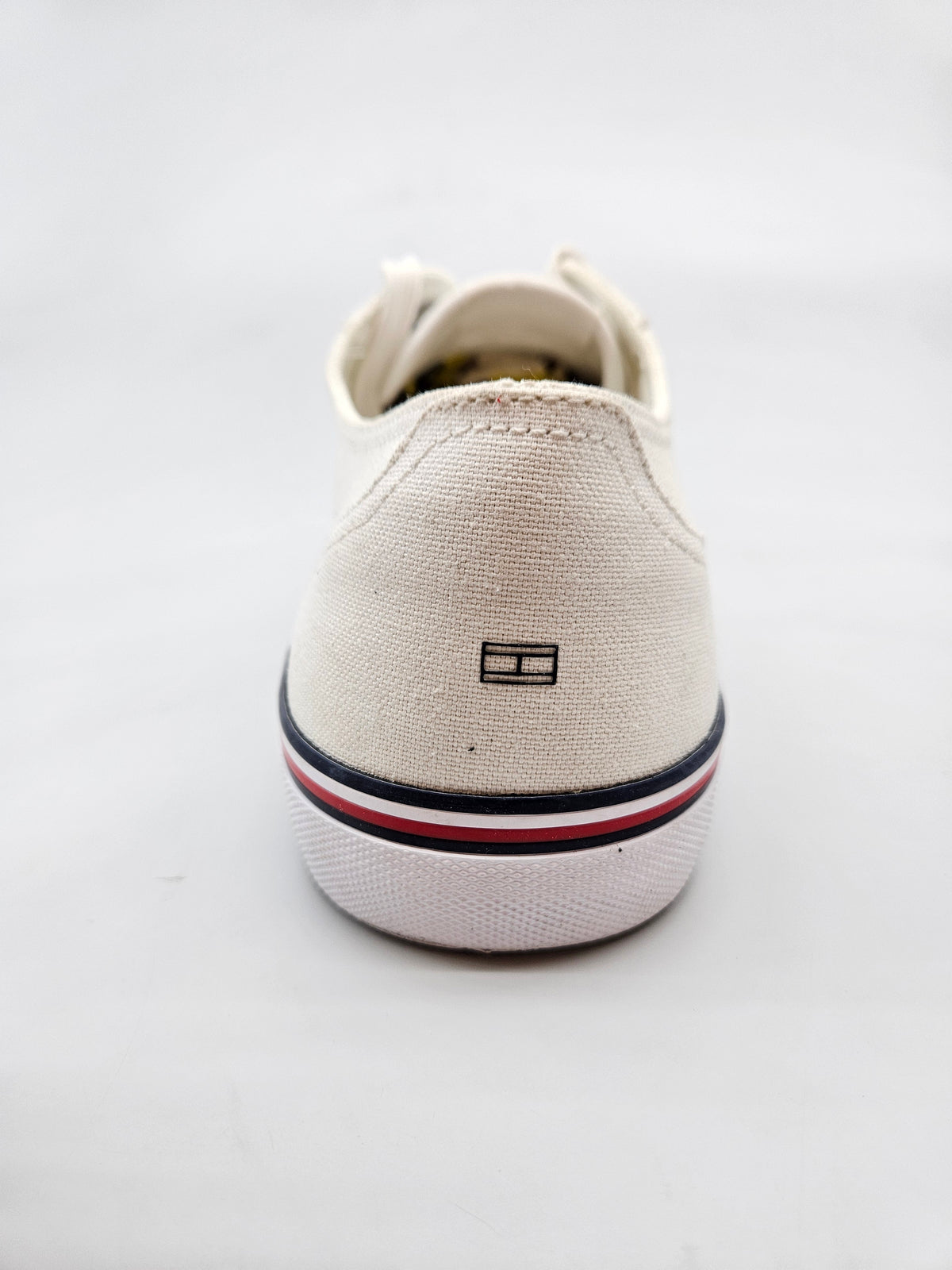 TOMMY HILFIGER NOVI ORIGINAL PATIKI BR 45