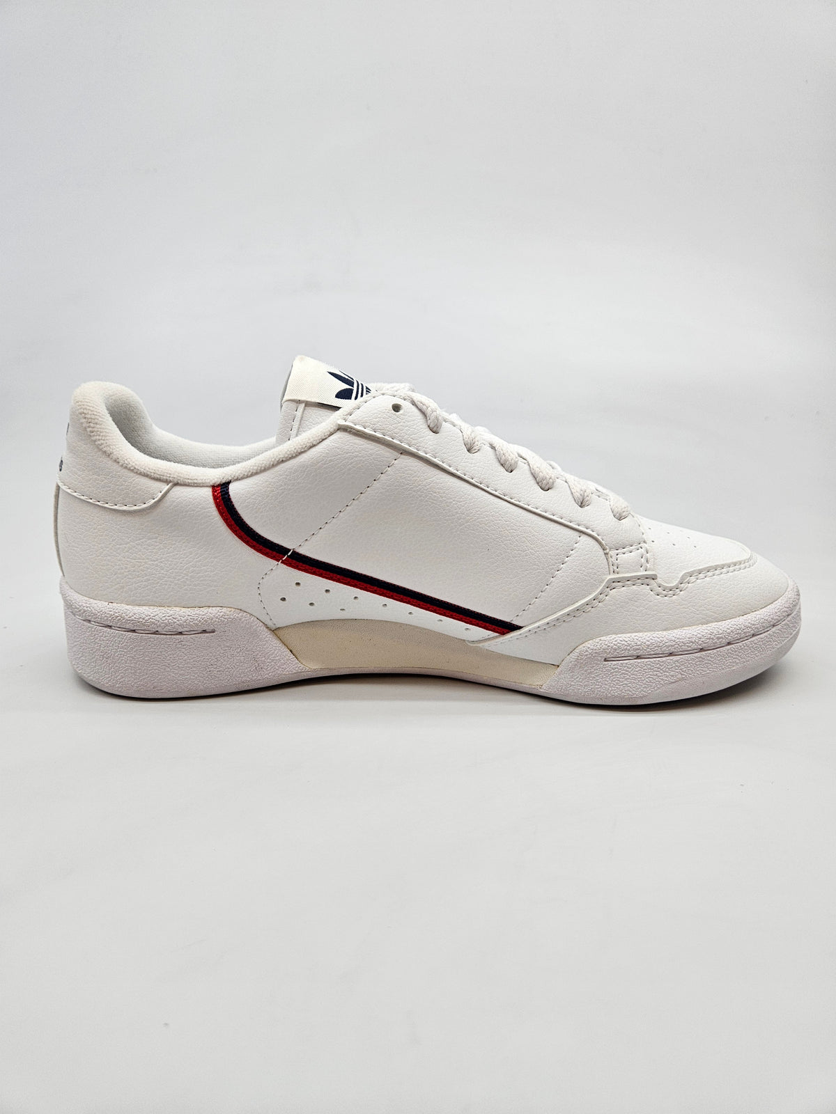 ADIDAS NOVI ORIGINAL PATIKI BR 40