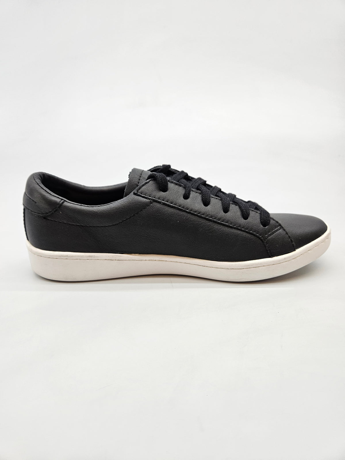 KEDS NOVI ORIGINAL PATIKI BR 38