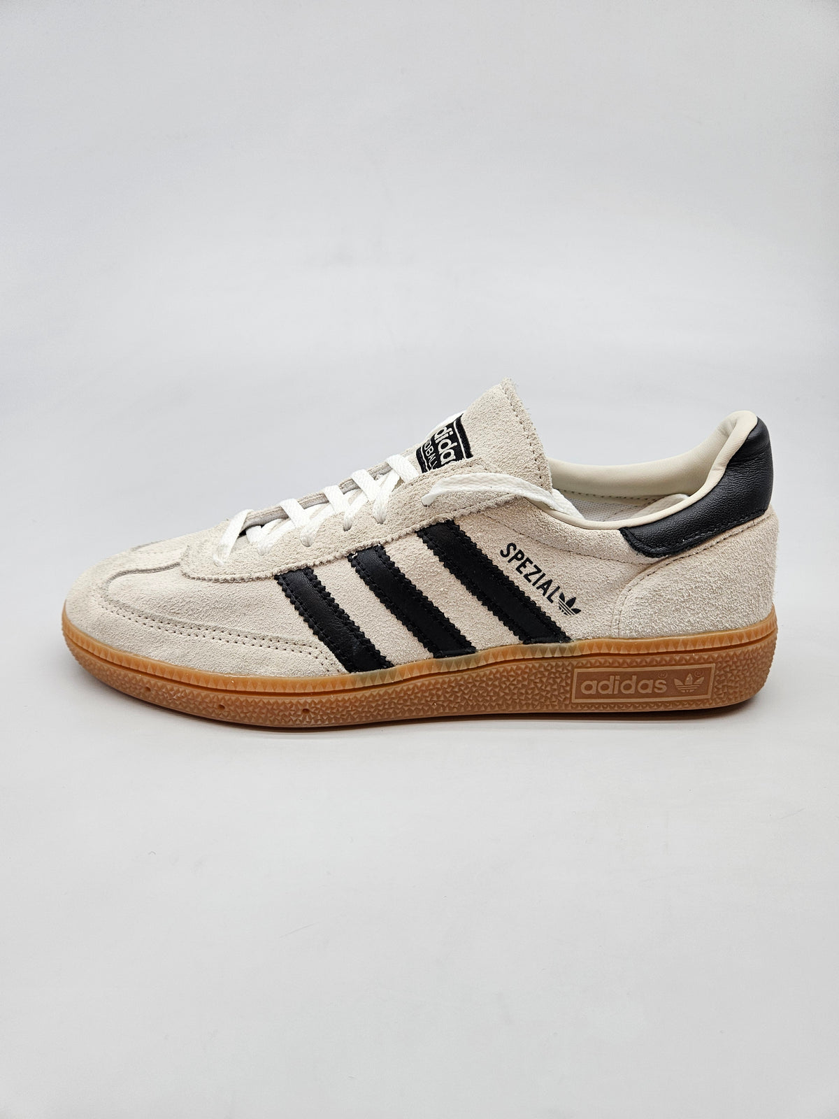 ADIDAS NOVI ORIGINAL PATIKI BR 38.5