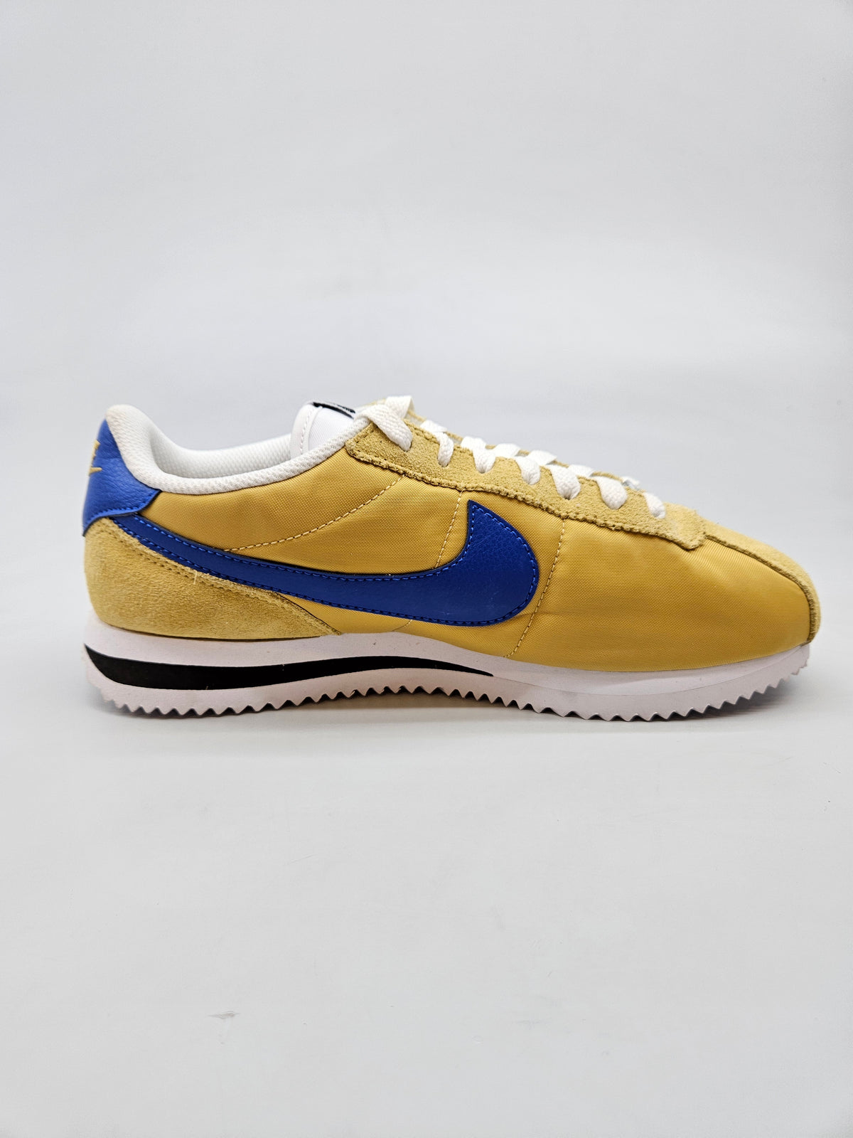 NIKE NOVI ORIGINAL PATIKI BR 38.5