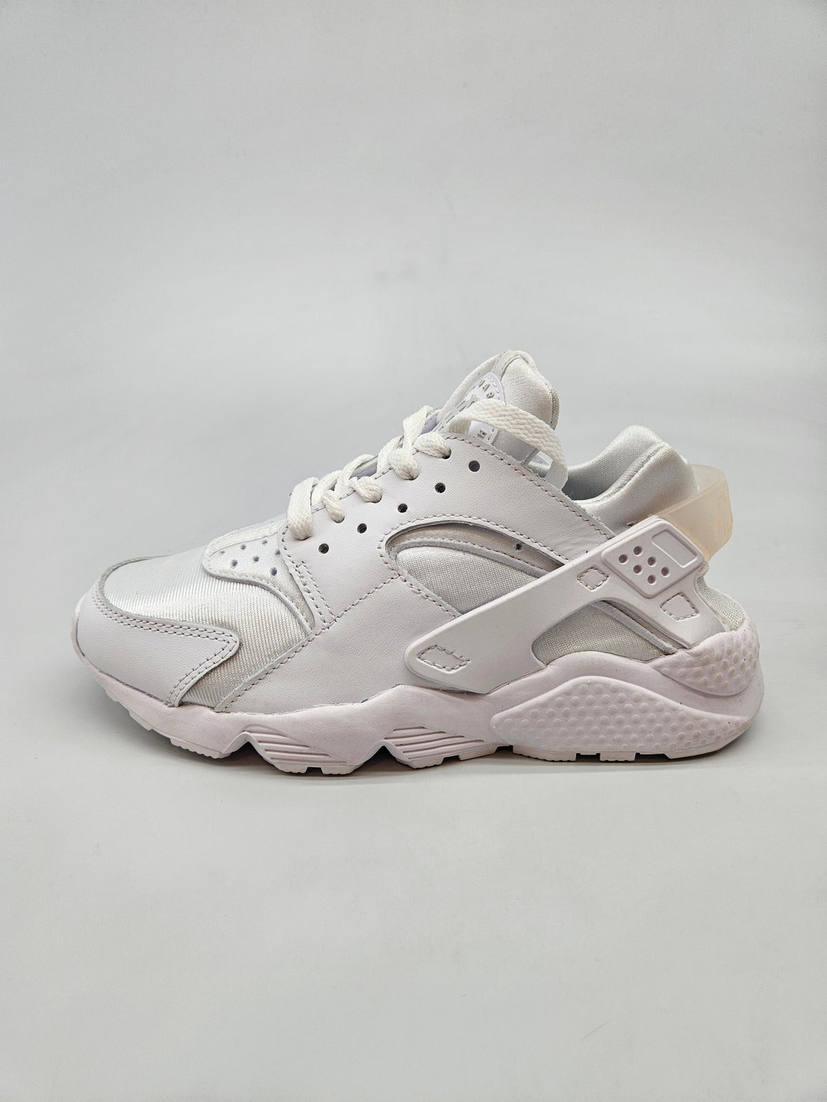 NIKE NOVI ORIGINAL PATIKI BR 37.5