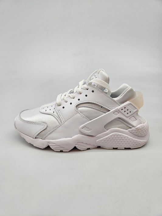 NIKE NOVI ORIGINAL PATIKI BR 37.5