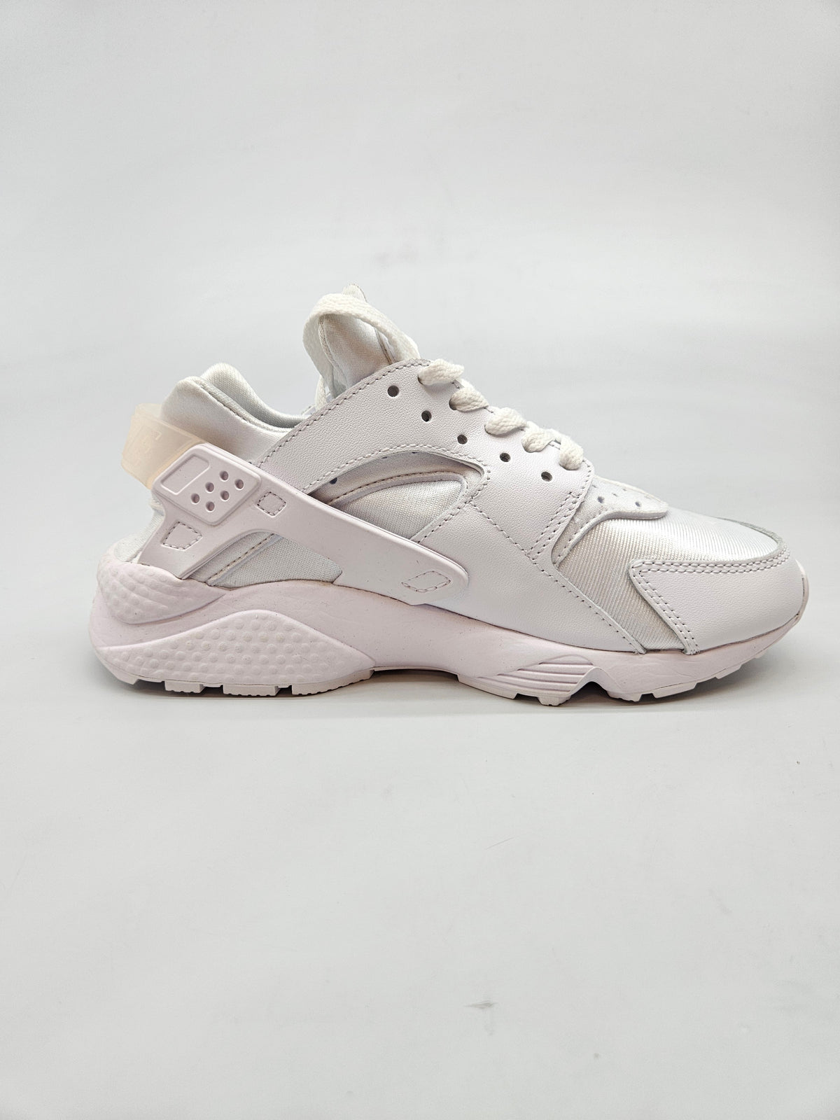 NIKE NOVI ORIGINAL PATIKI BR 37.5