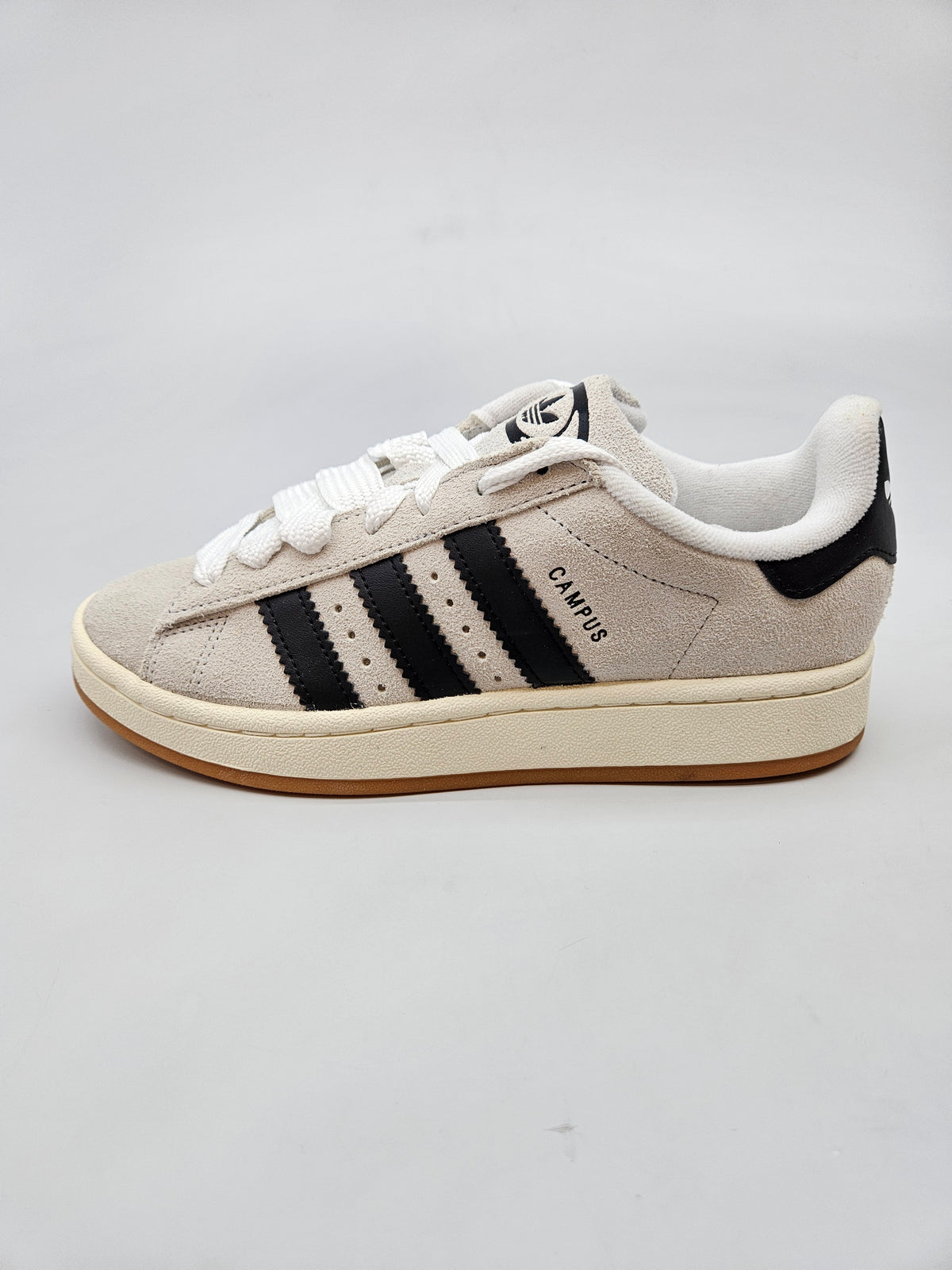 ADIDAS NOVI ORIGINAL PATIKI BR 36.5