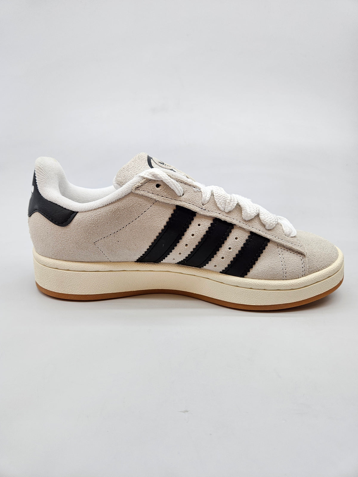 ADIDAS NOVI ORIGINAL PATIKI BR 36.5