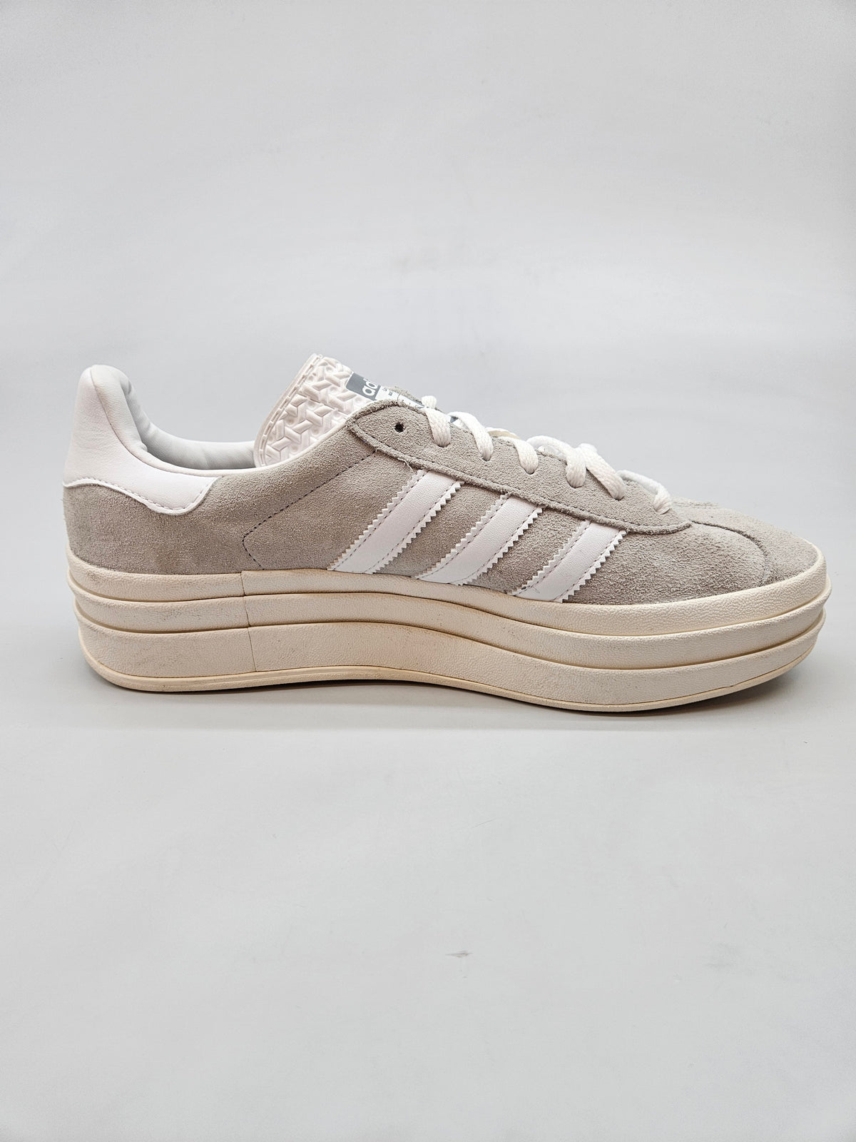 ADIDAS NOVI ORIGINAL PATIKI BR 44