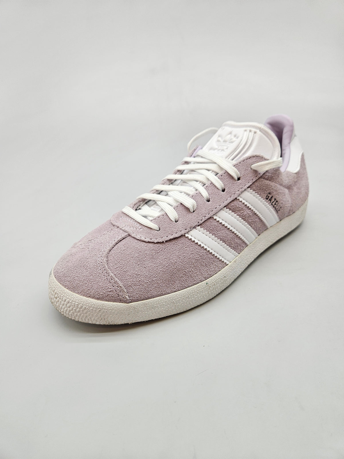 ADIDAS GAZZELE NOVI ORIGINAL PATIKI BR 39