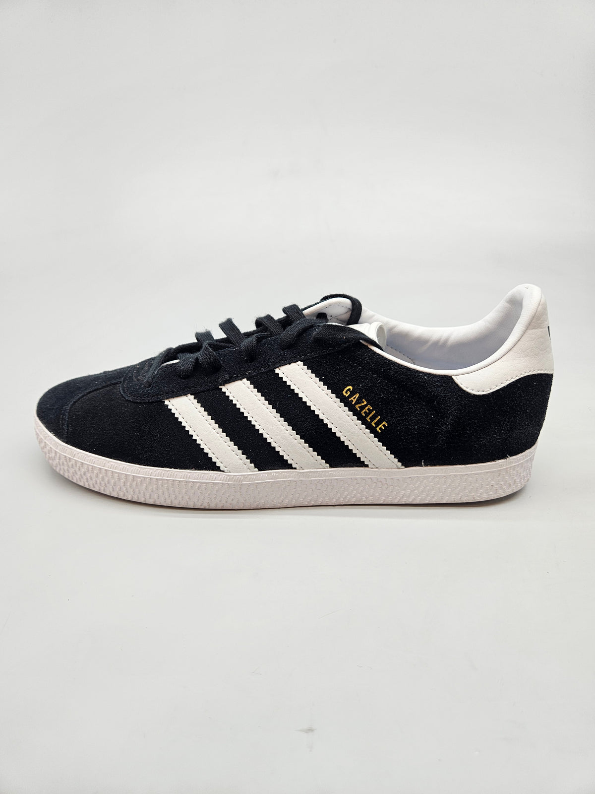 ADIDAS GAZZELE NOVI ORIGINAL PATIKI BR 38.5