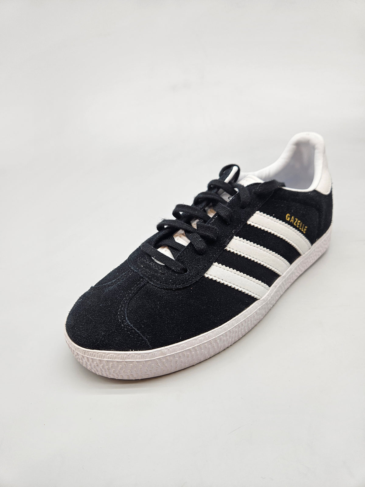 ADIDAS GAZZELE NOVI ORIGINAL PATIKI BR 38.5