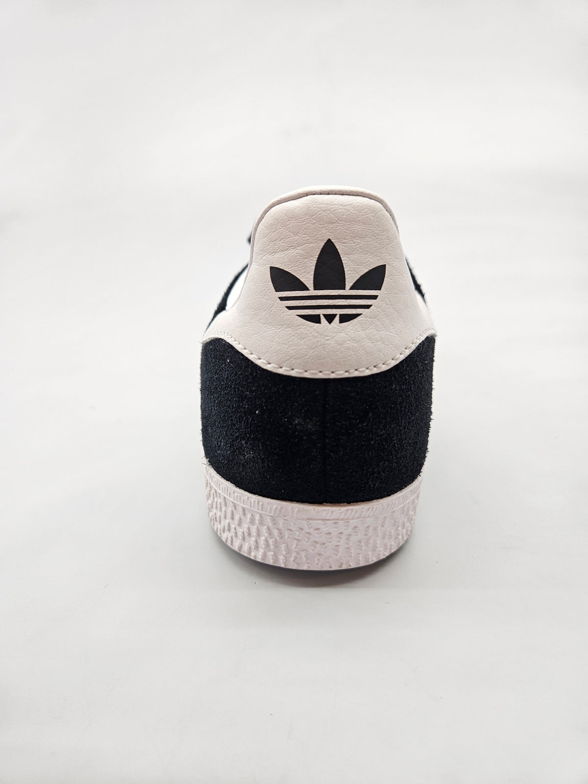 ADIDAS GAZZELE NOVI ORIGINAL PATIKI BR 38.5