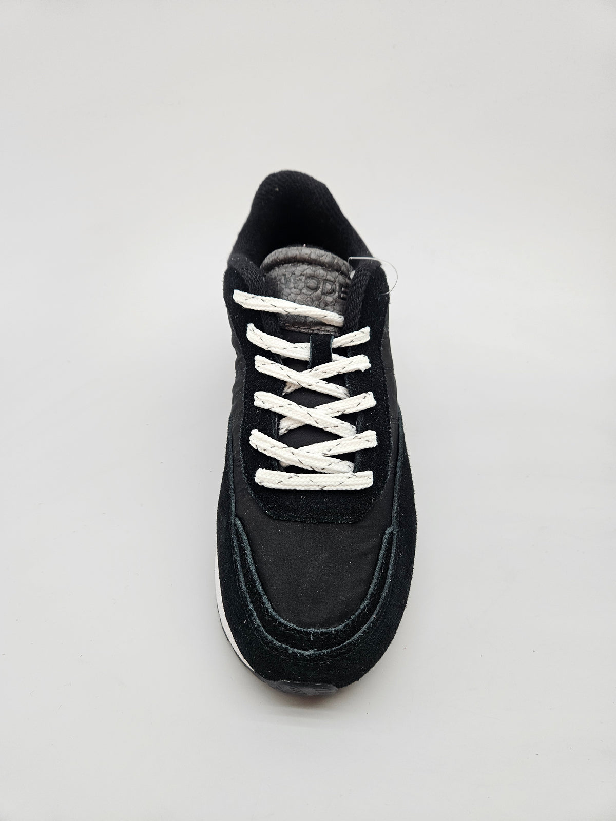 WODEN NOVI ORIGINAL PATIKI BR 38