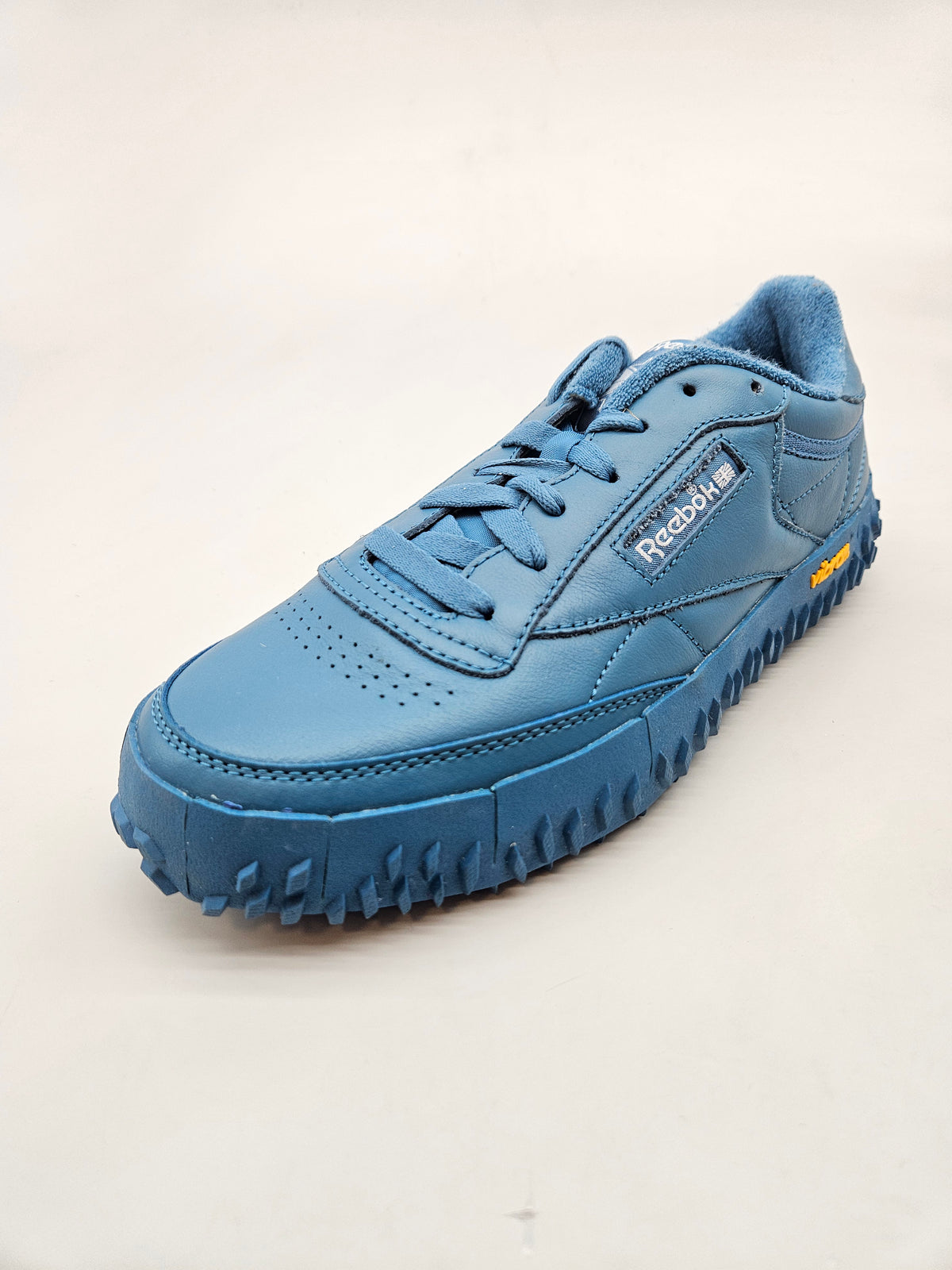 REEBOK NOVI ORIGINAL PATIKI BR 40.5