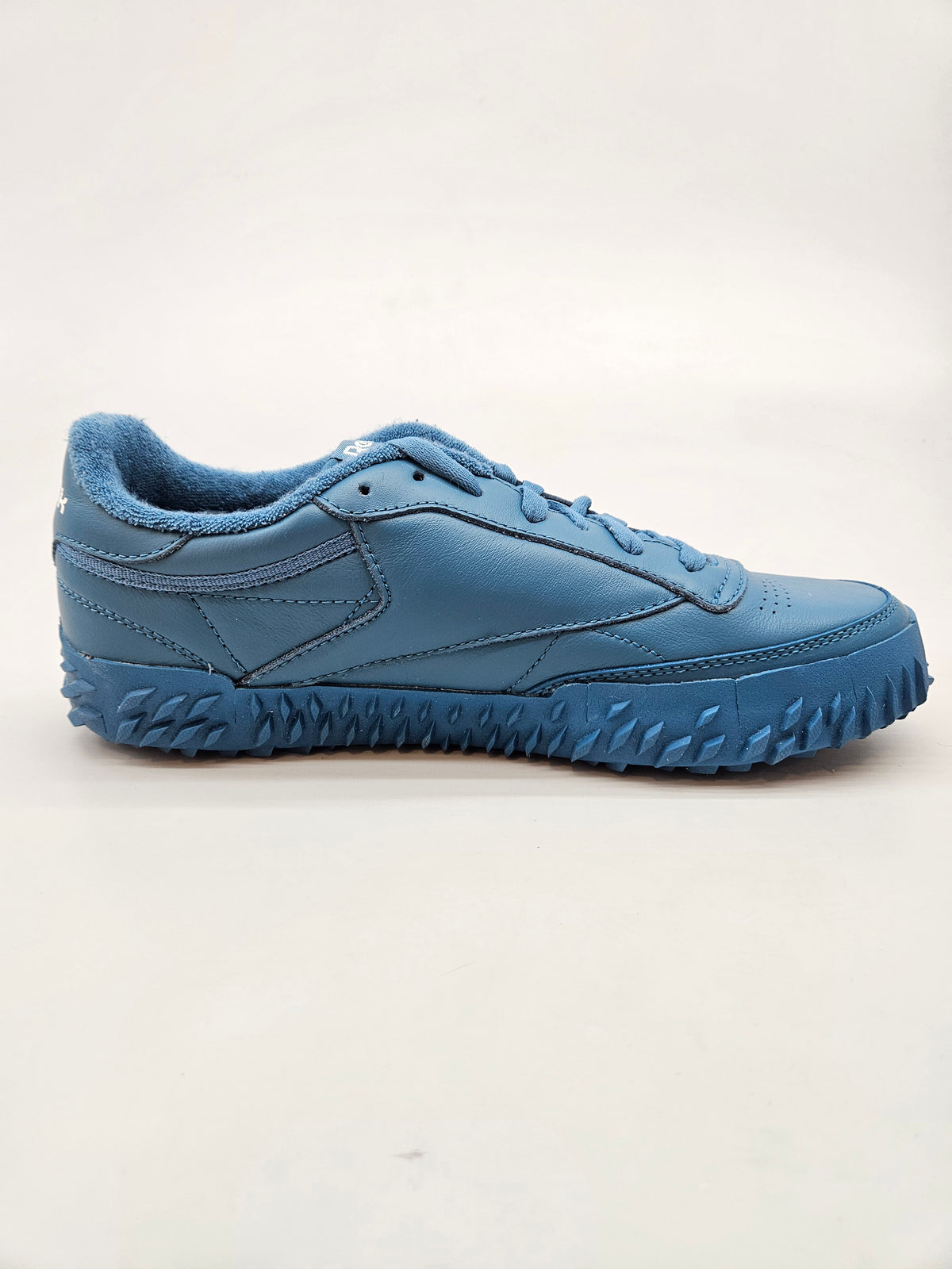 REEBOK NOVI ORIGINAL PATIKI BR 40.5