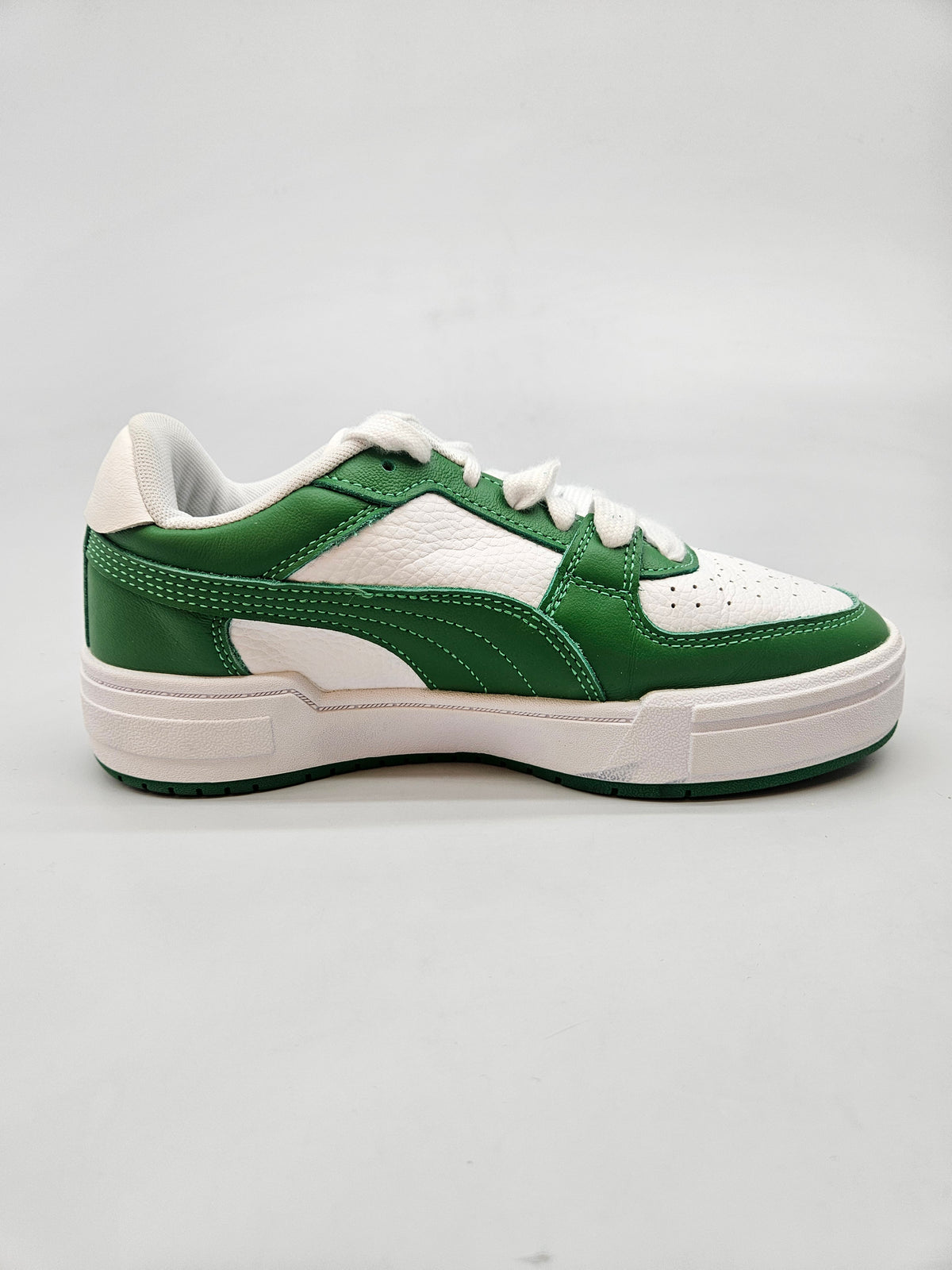 PUMA NOVI ORIGINAL PATIKI BR 37.5
