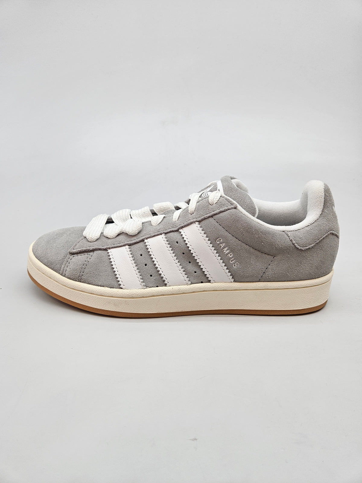 ADIDAS CAMPUS NOVI ORIGINAL PATIKI BR 42.5