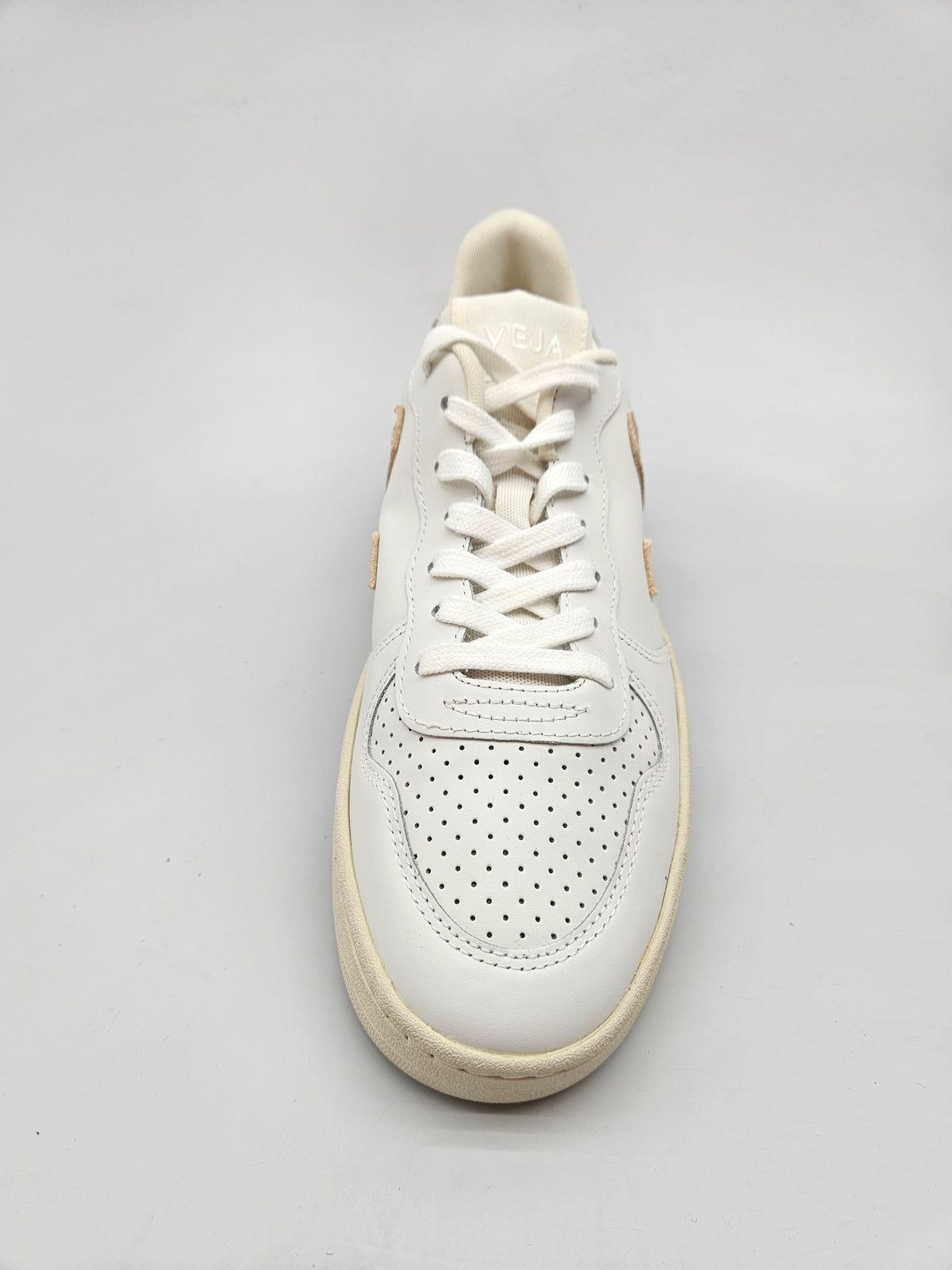 VEJA NOVI ORIGINAL PATIKI BR 40