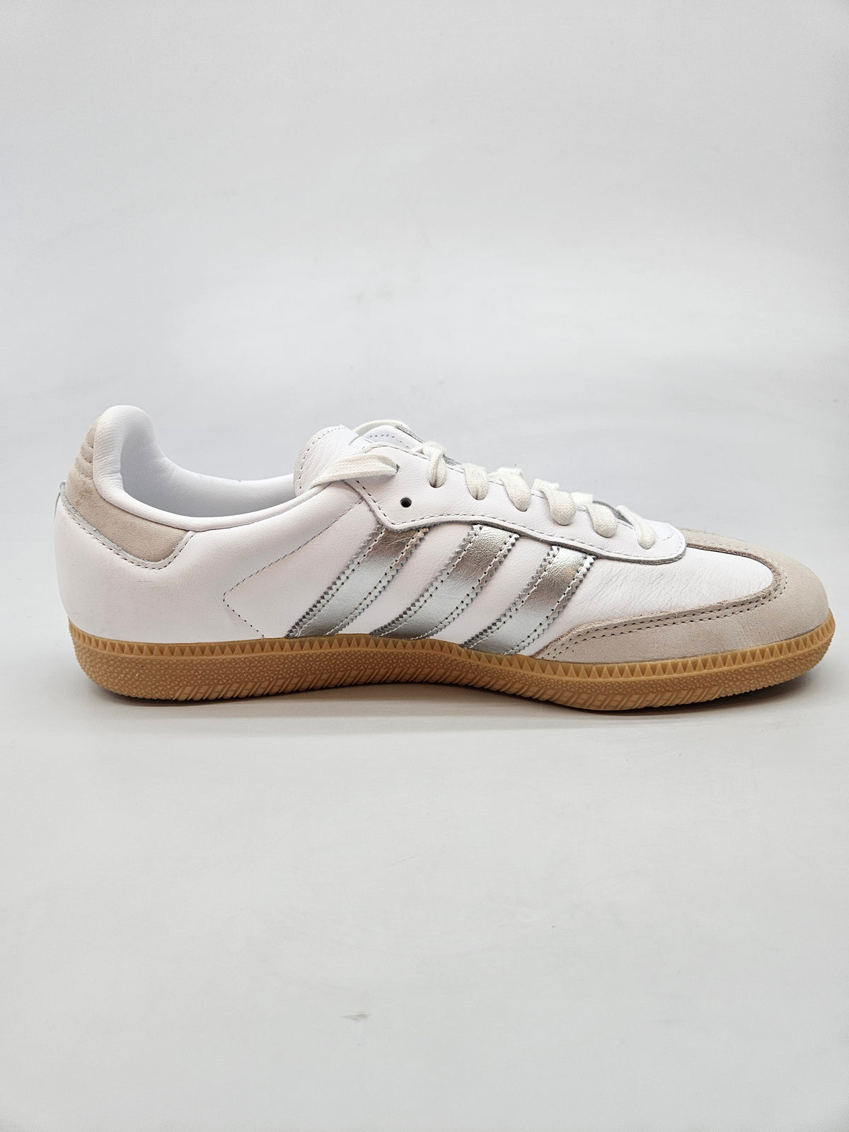 ADIDAS GAZZELE NOVI ORIGINAL PATIKI BR 41