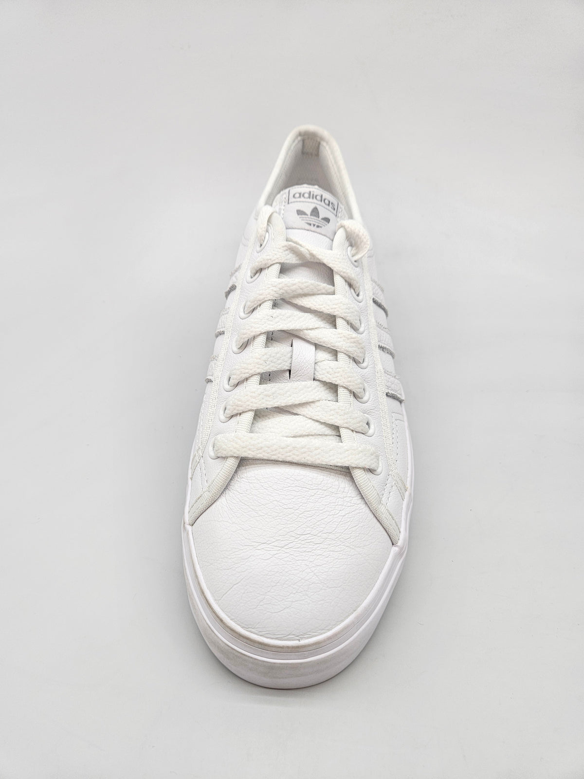ADIDAS NOVI ORIGINAL PATIKI BR 43