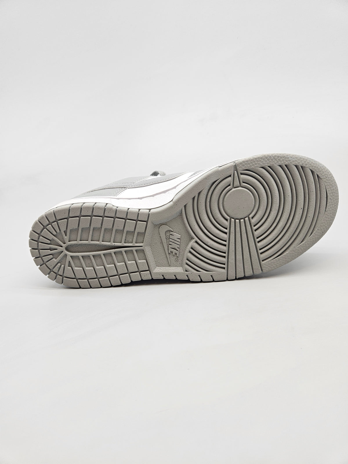 NIKE NOVI ORIGINAL PATIKI BR 39