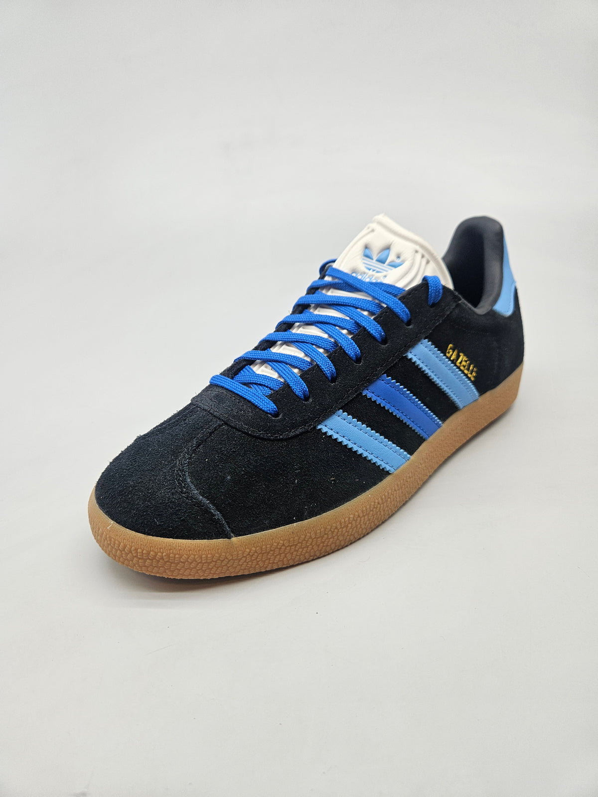 ADIDAS NOVI ORIGINAL PATIKI BR 38