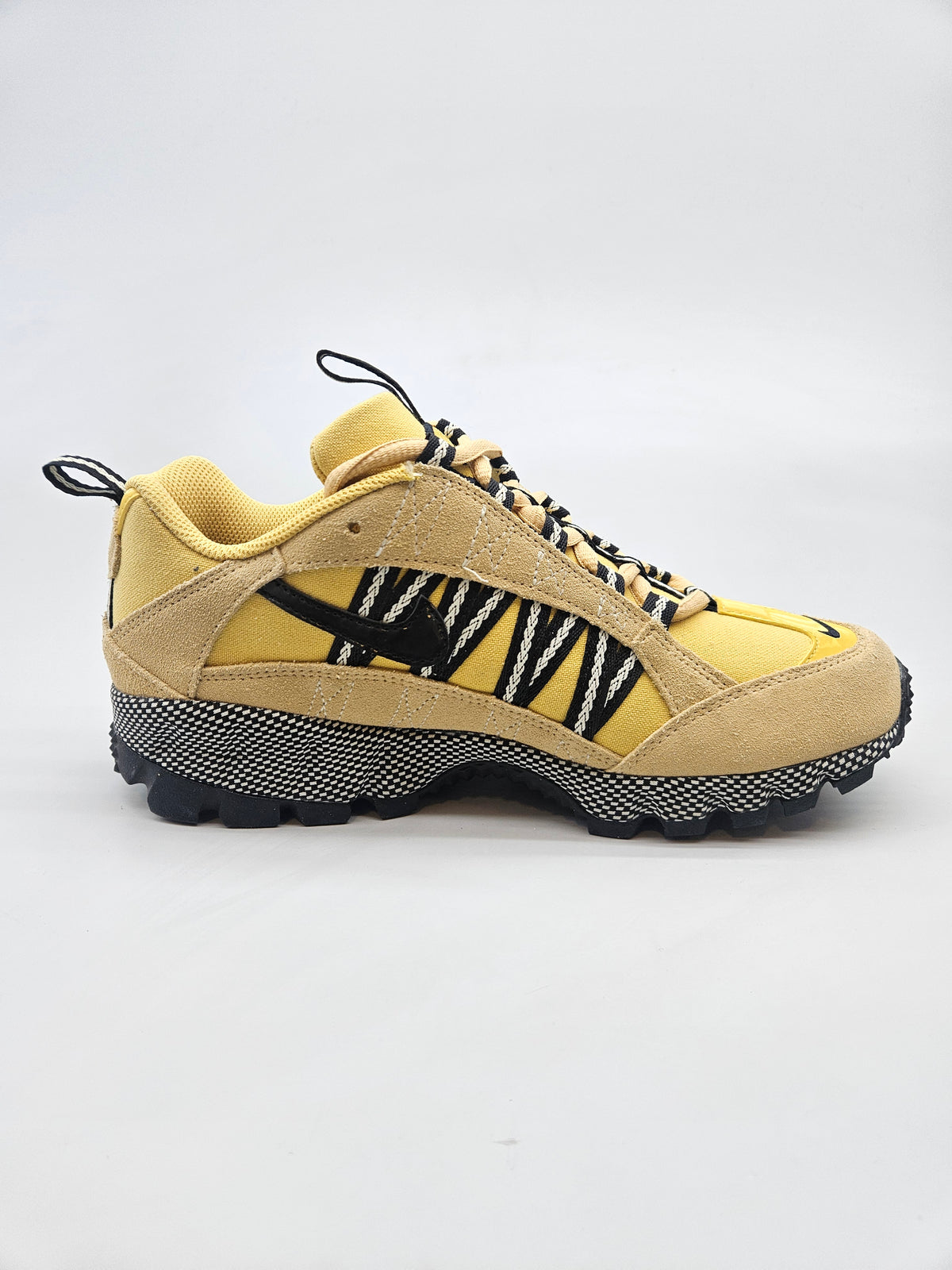 NIKE NOVI ORIGINAL PATIKI BR 40.5