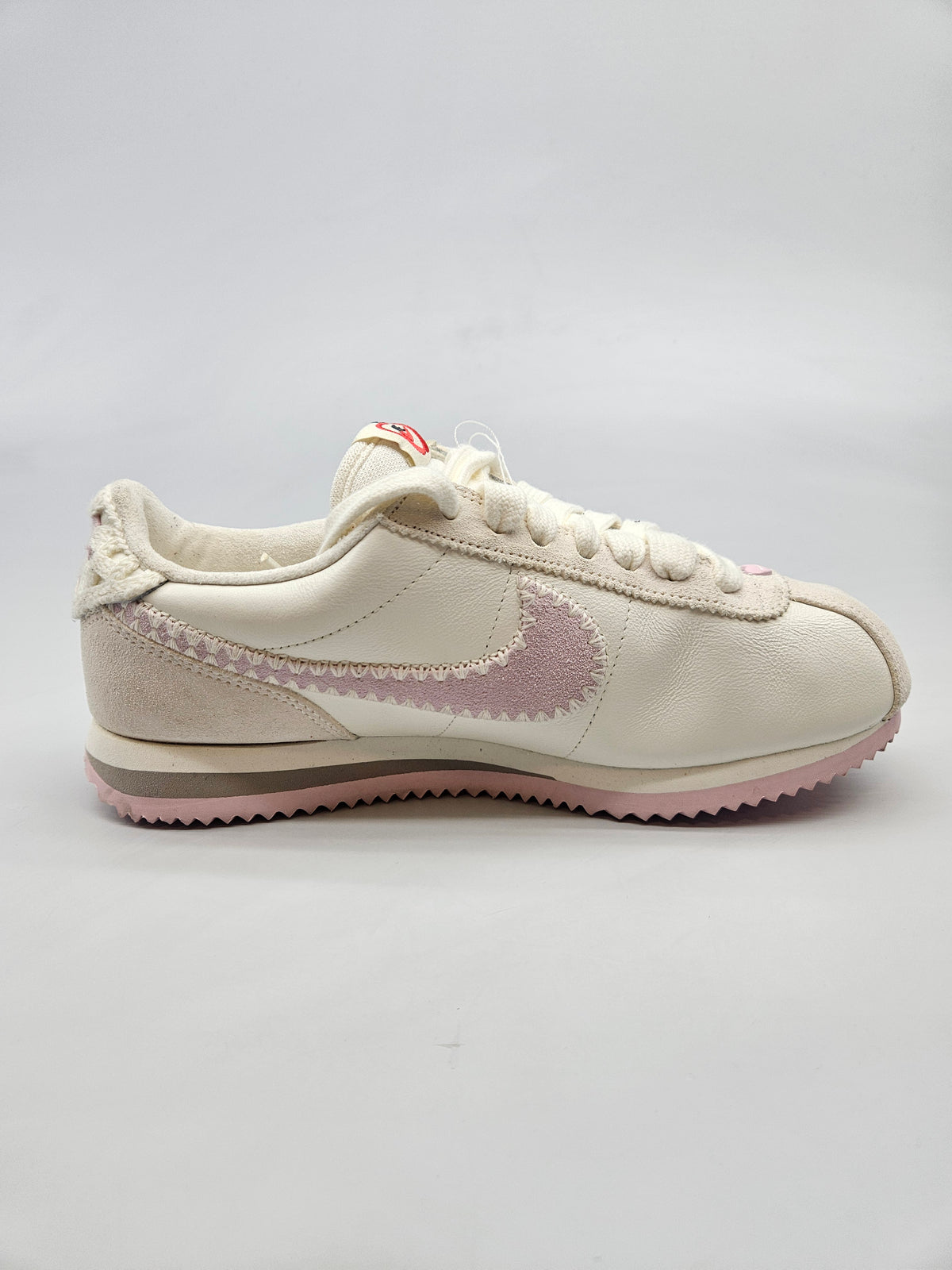 NIKE NOVI ORIGINAL PATIKI BR 39