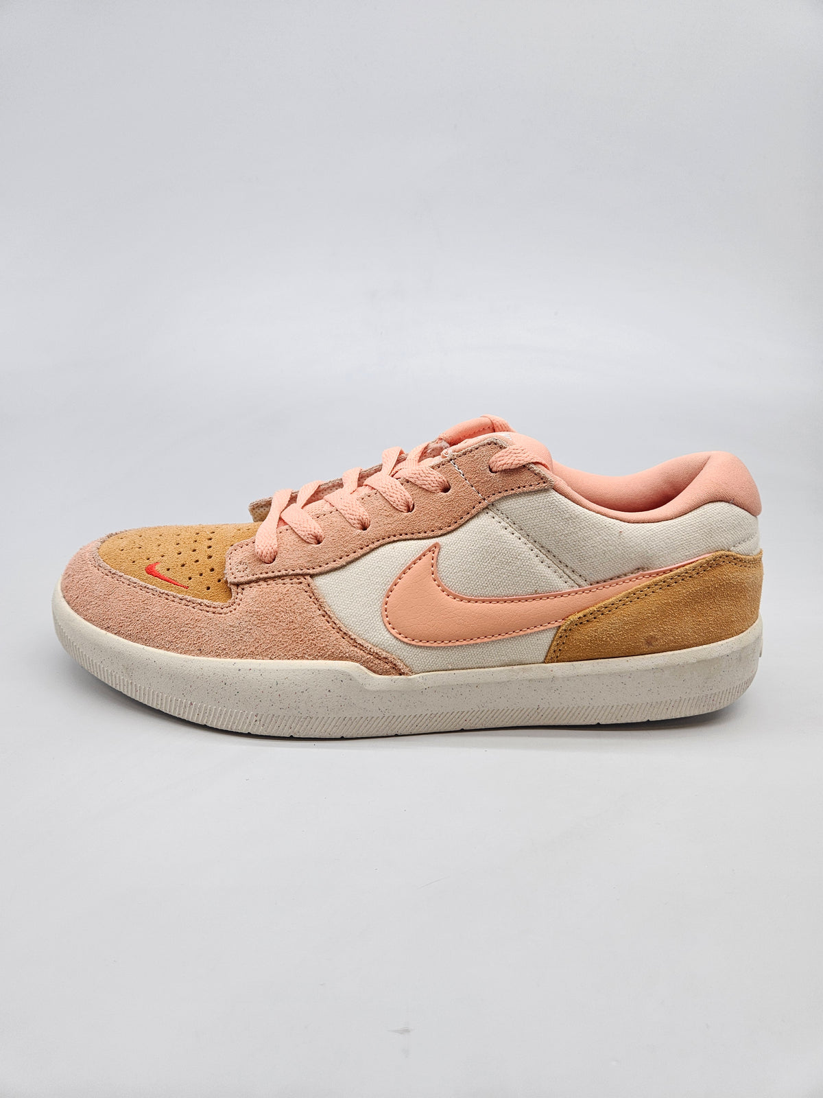 NIKE NOVI ORIGINAL PATIKI BR 44