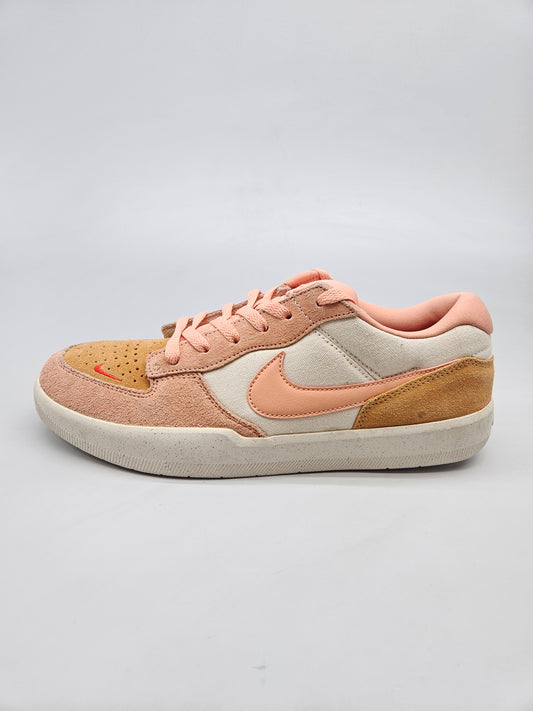 NIKE NOVI ORIGINAL PATIKI BR 44