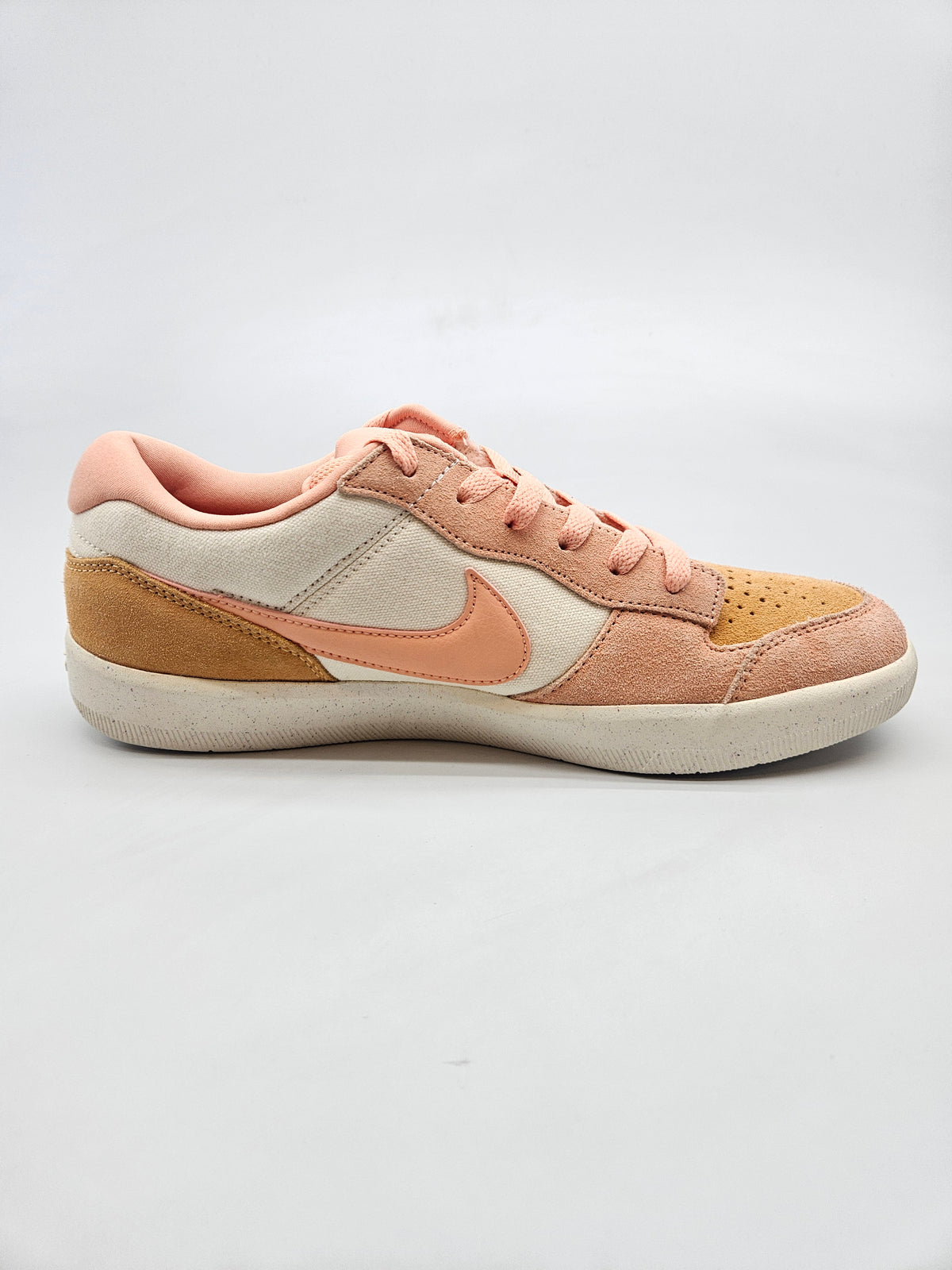 NIKE NOVI ORIGINAL PATIKI BR 44