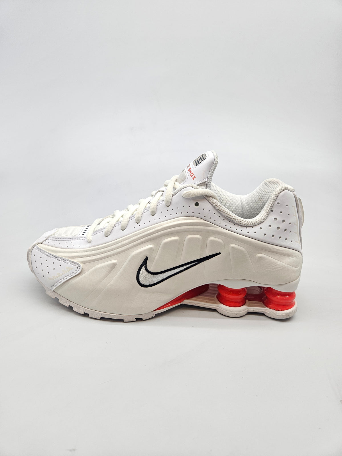 NIKE NOVI ORIGINAL PATIKI BR 37.5