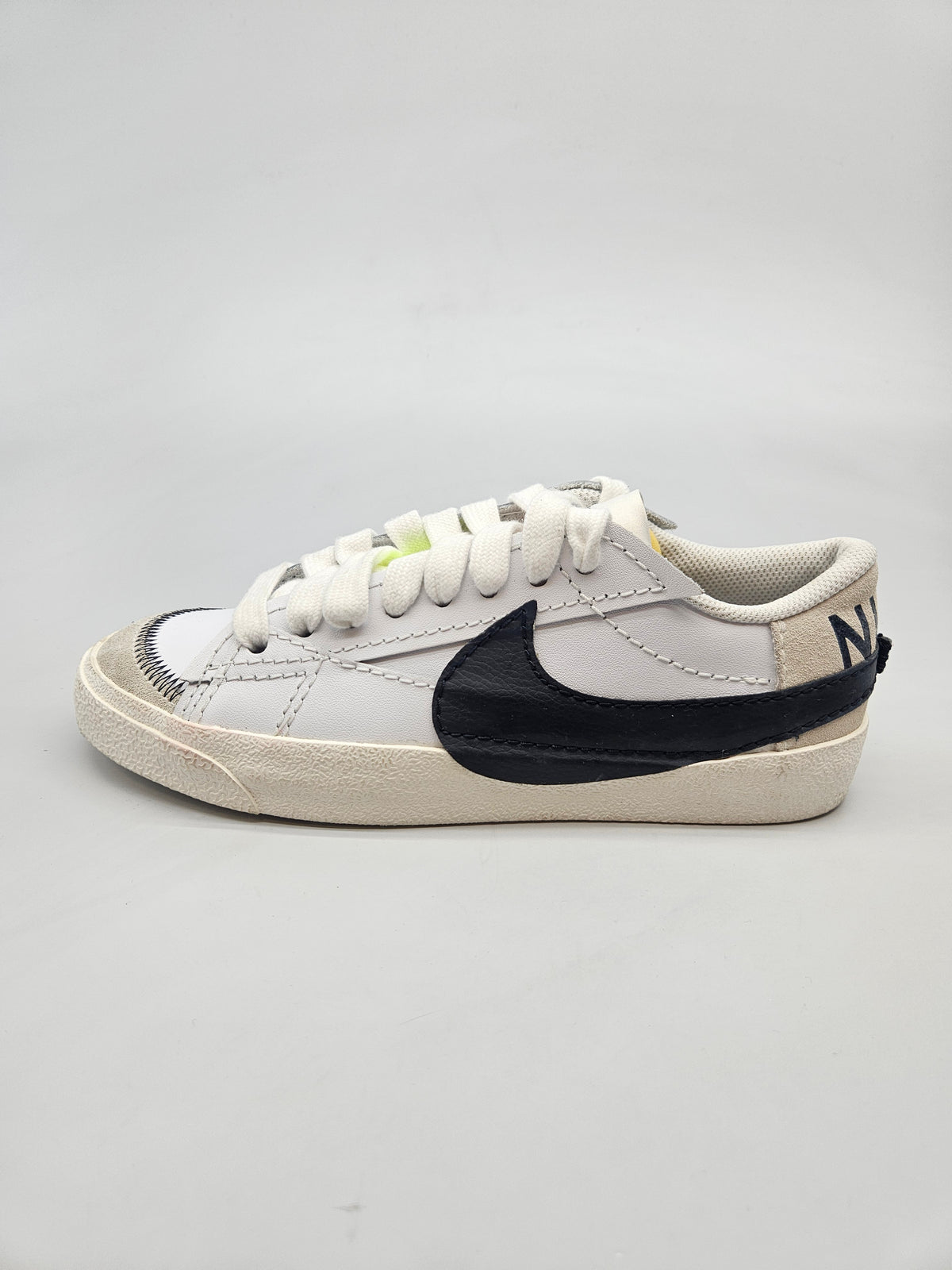 NIKE NOVI ORIGINAL PATIKI BR 40
