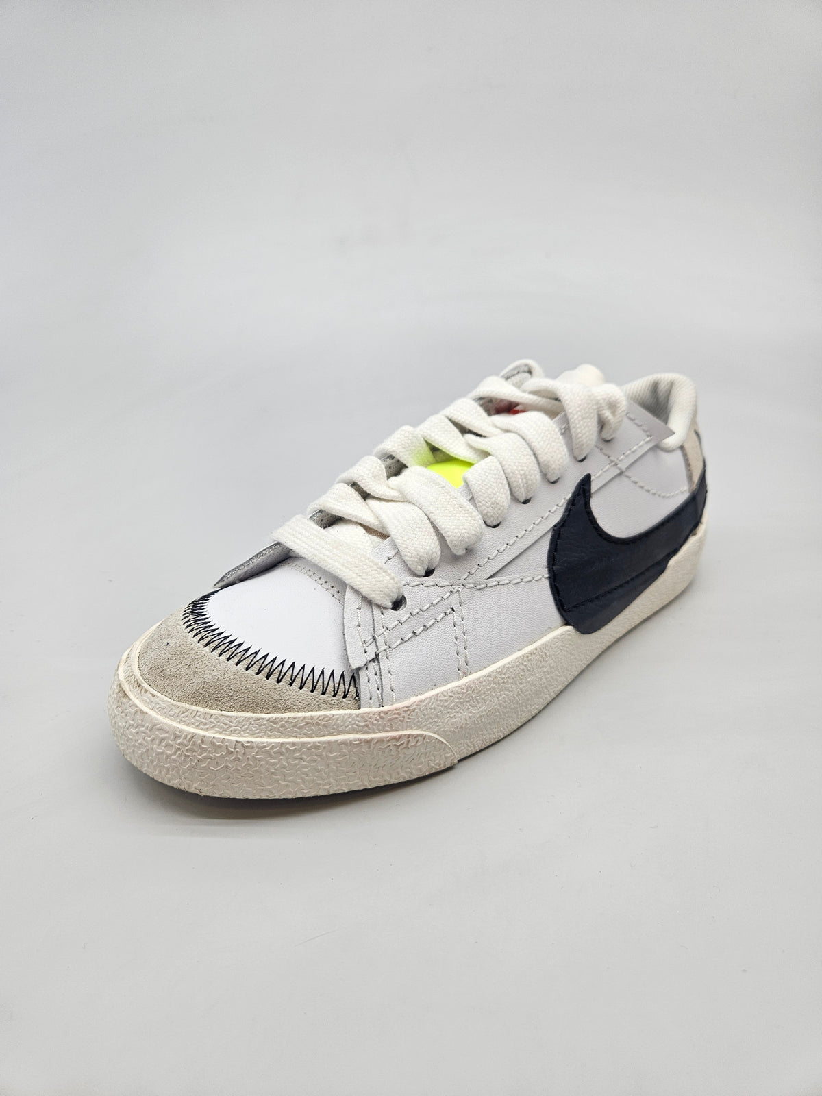 NIKE NOVI ORIGINAL PATIKI BR 40