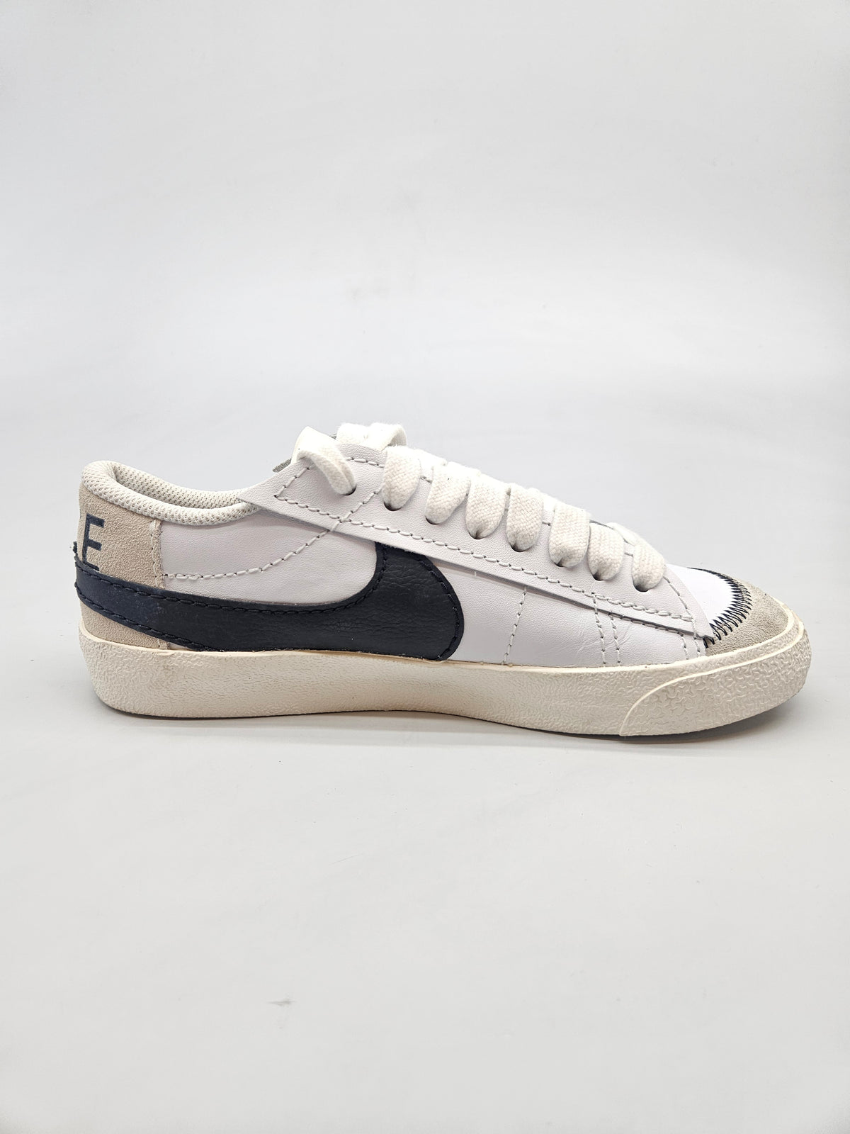 NIKE NOVI ORIGINAL PATIKI BR 40