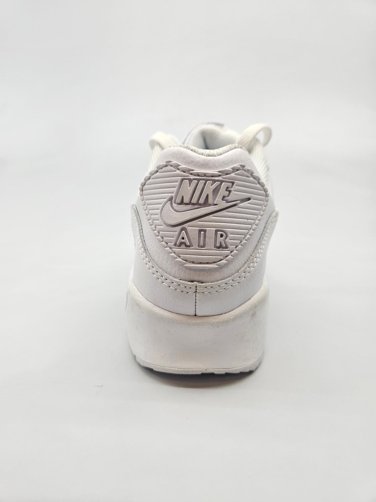 NIKE AIRMAX NOVI ORIGINAL PATIKI BR 39