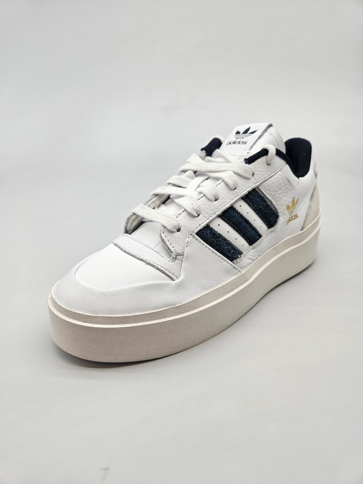 ADIDAS NOVI ORIGINAL PATIKI BR 41