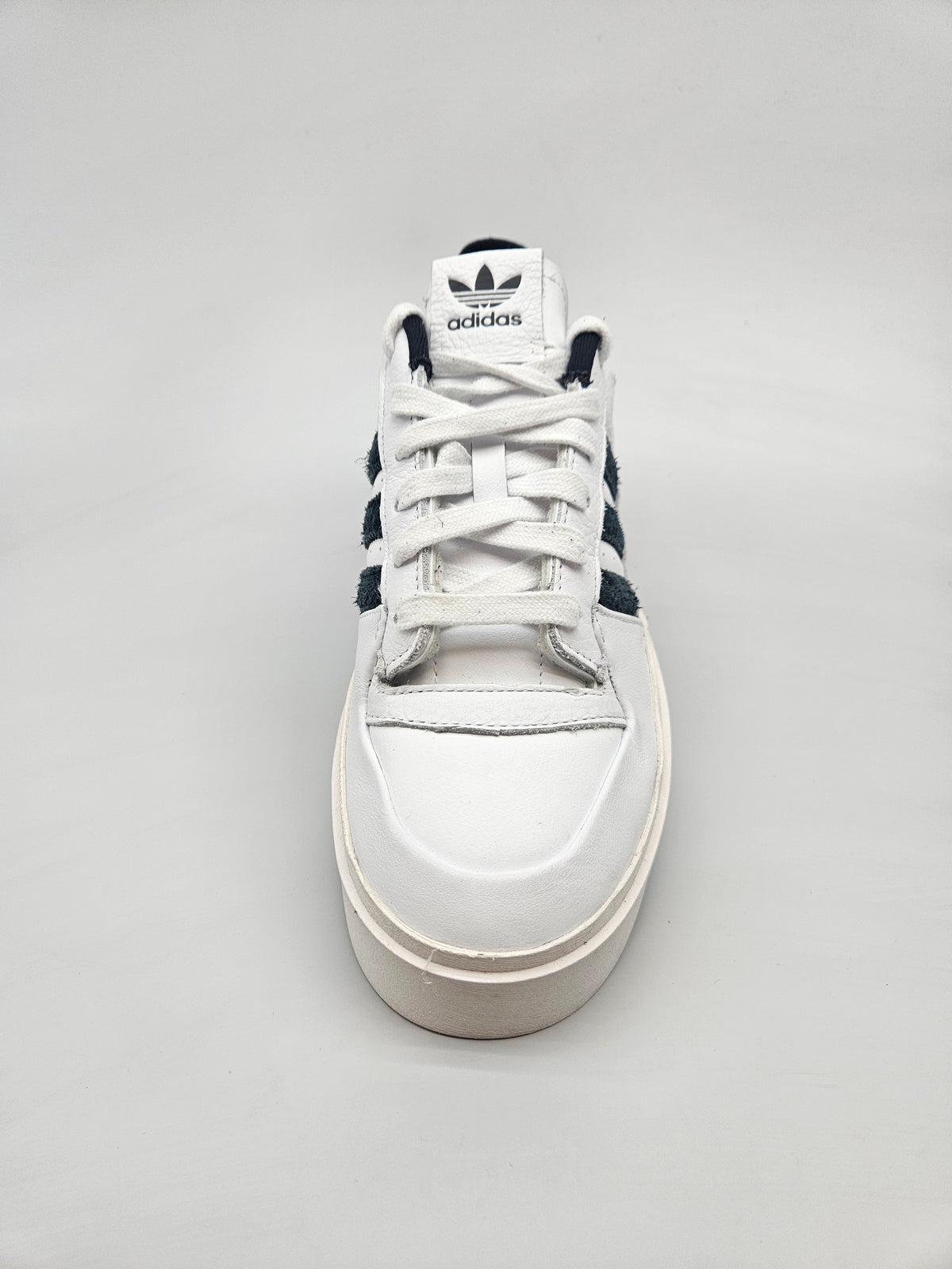 ADIDAS NOVI ORIGINAL PATIKI BR 41