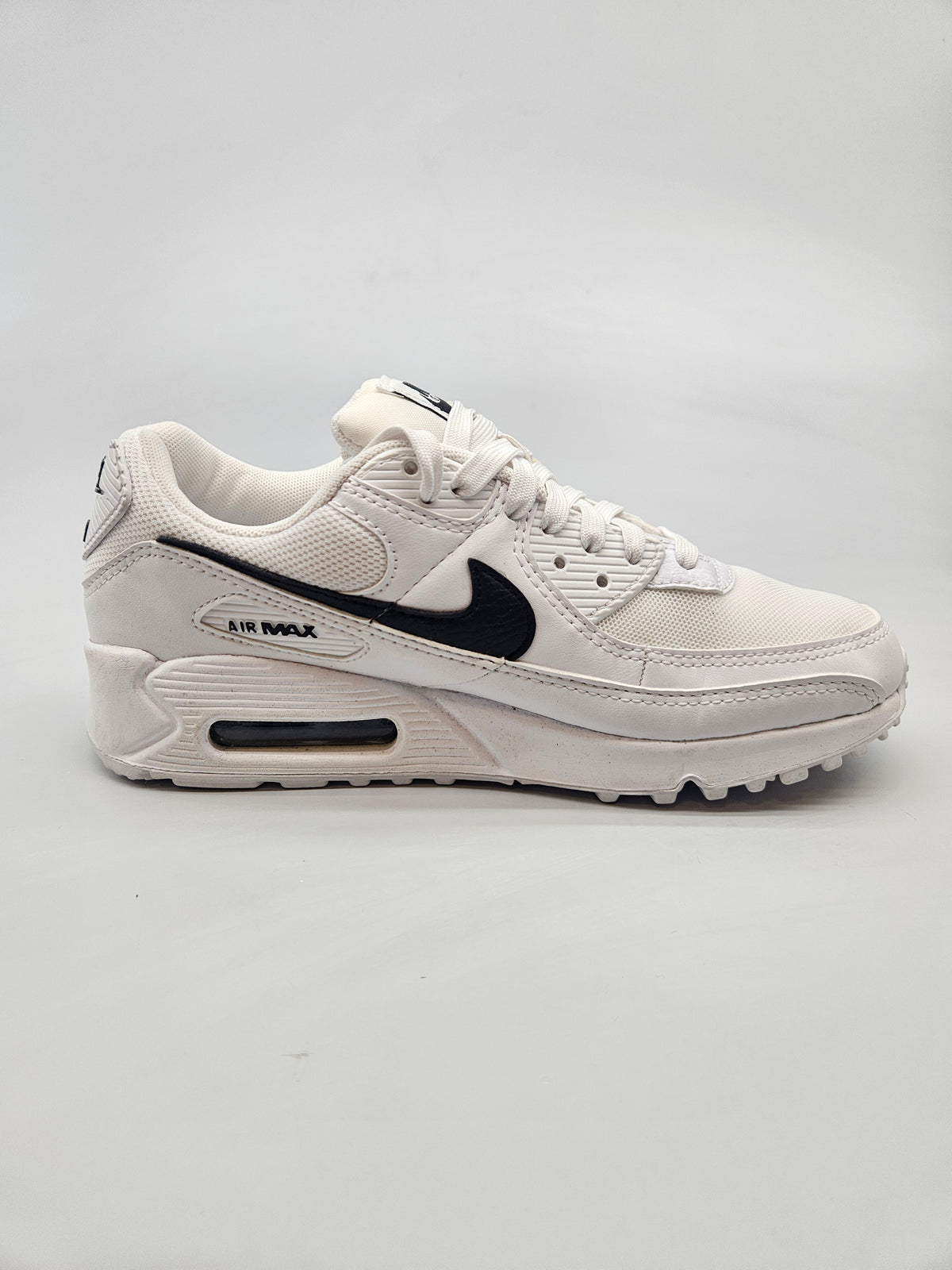 NIKE AIRMAX NOVI PATIKI BR 37.5